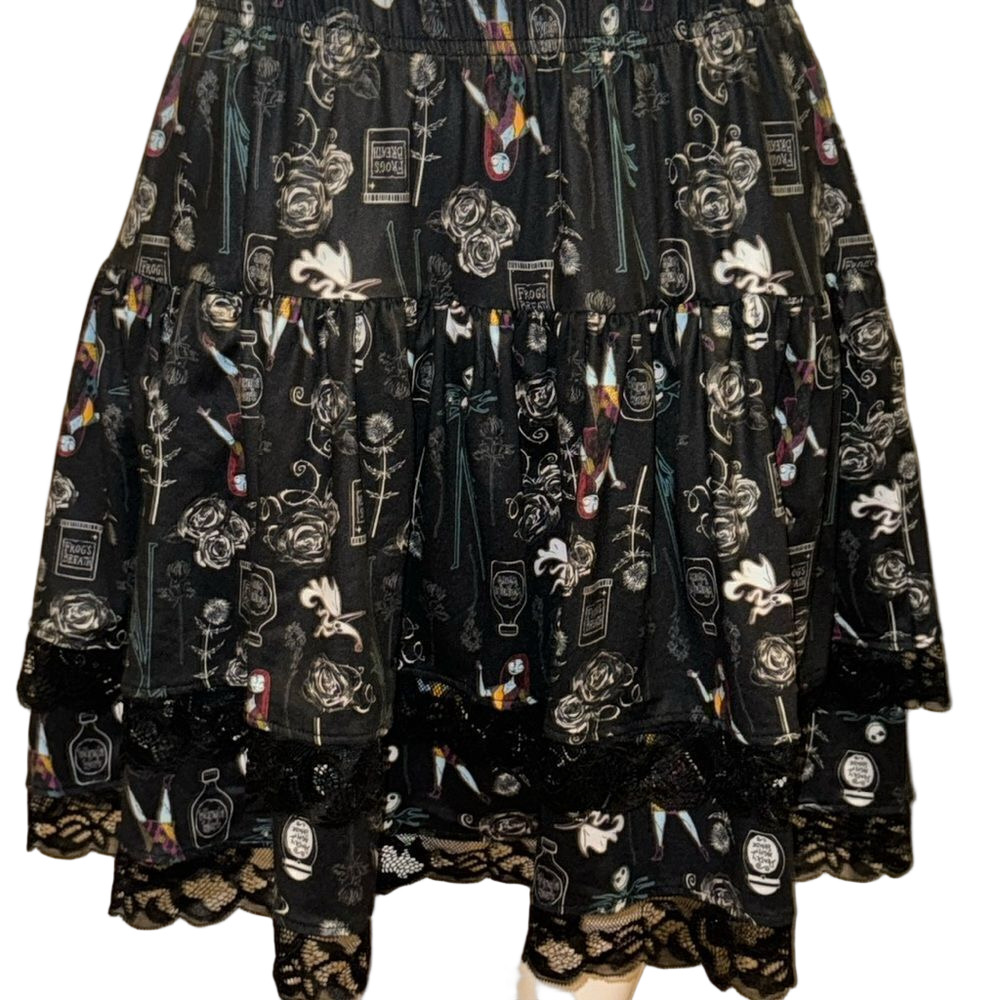 Disney The nightmare before Christmas teired lace  hem mini  skirt